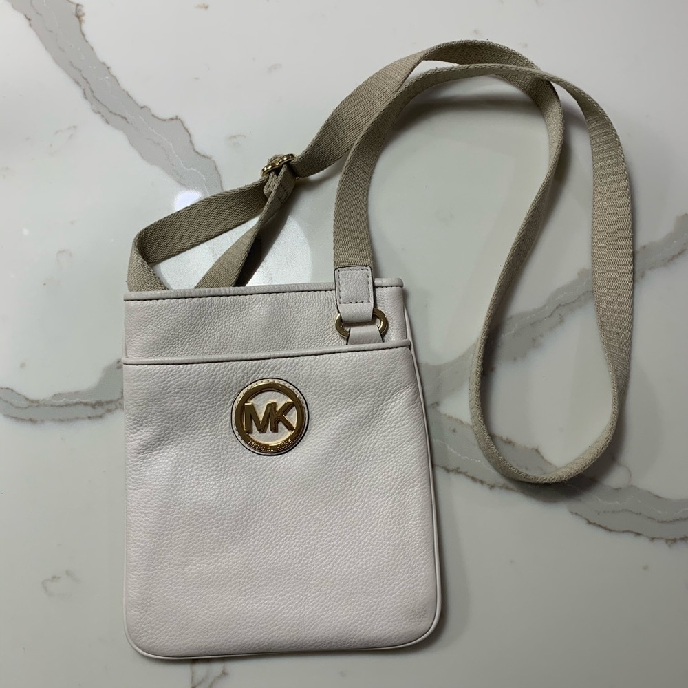 Michael Kors Fulton Swing Leather Crossbody